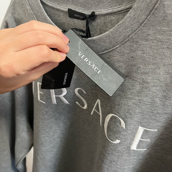 Versace grey sweater designer sale - Picture 4 of 5